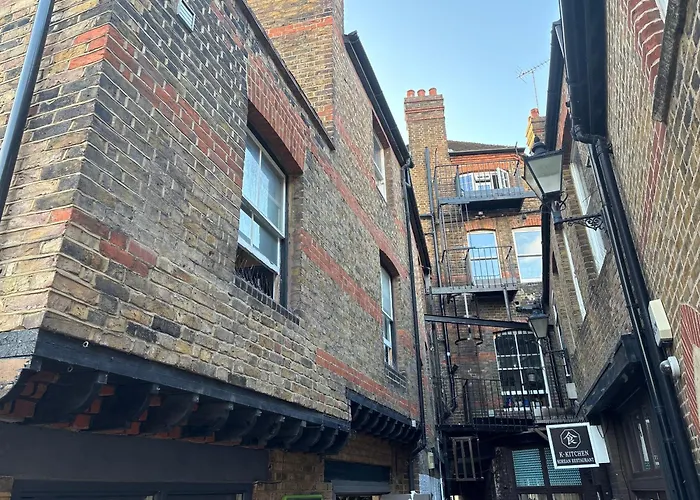 Minute From Near Windsor Castle